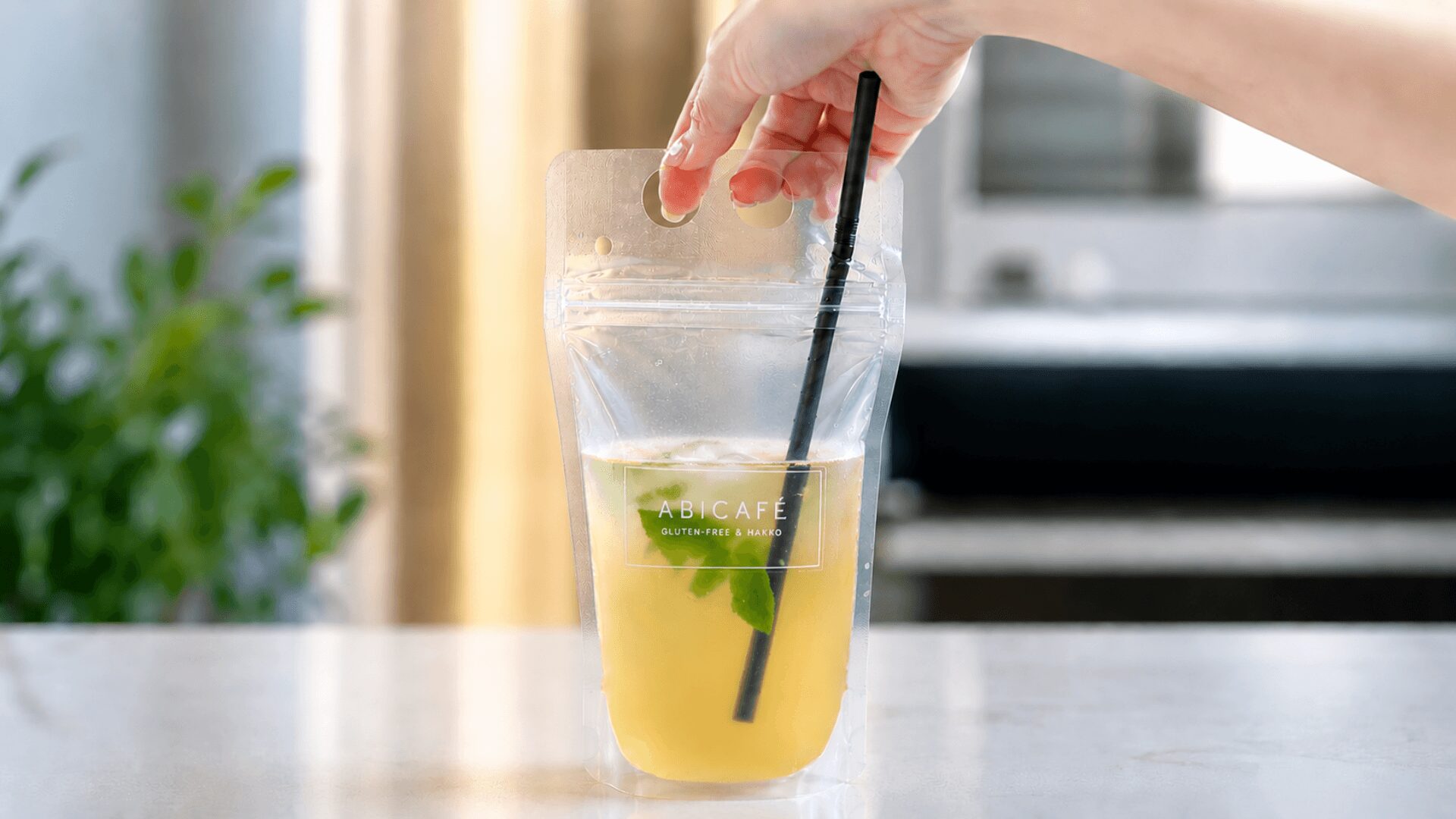 有田町ABICAFEの発酵ドリンク コンブチャを紹介する画像